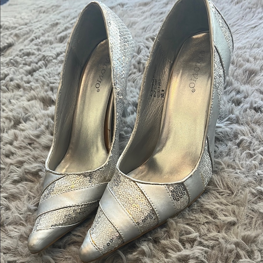 Delicacy Women's Silver Heels